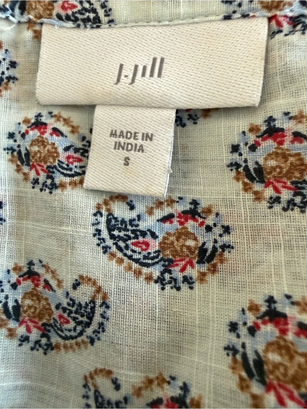 NWOT J.Jill Lightweight Paisley Button-Front Women's Top Sz S (21" P2P) - Picture 3 of 12